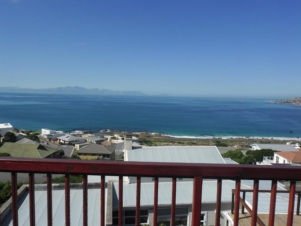 Simonsview Hotel Simon's Town Exterior photo