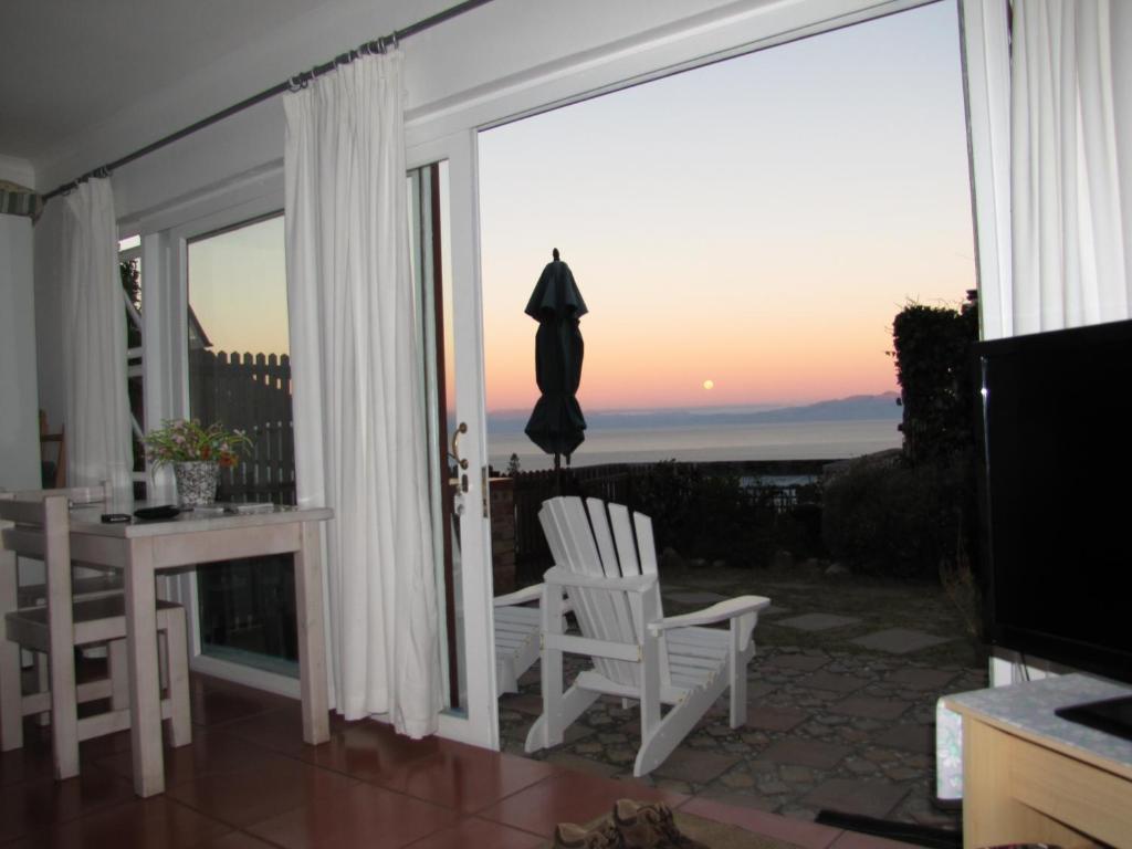 Simonsview Hotel Simon's Town Room photo